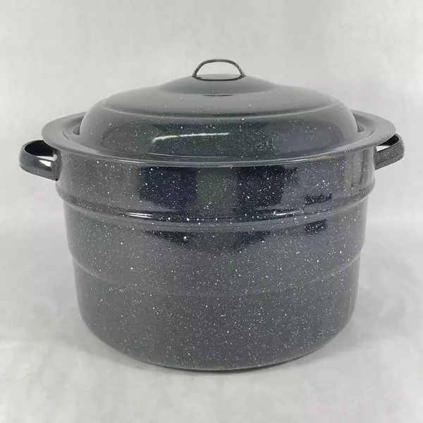 21.5 Qt Blue Speckled Enamel Water Bath Canner With Lid But No Rack