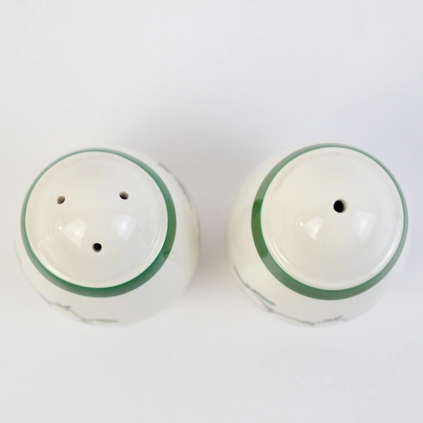  2 Spode Porcelain Christmas Tree Salt Pepper Shakers Holly Mistletoe W/ Box