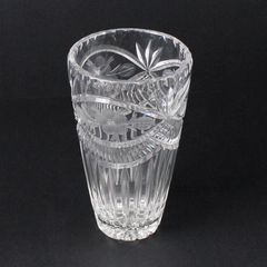 Heavy Crystal Vase Cuts Around The Rim Etched Flowers Fan Elongated Teardrops