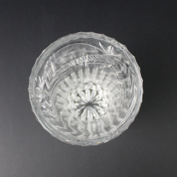Heavy Crystal Vase Cuts Around The Rim Etched Flowers Fan Elongated Teardrops