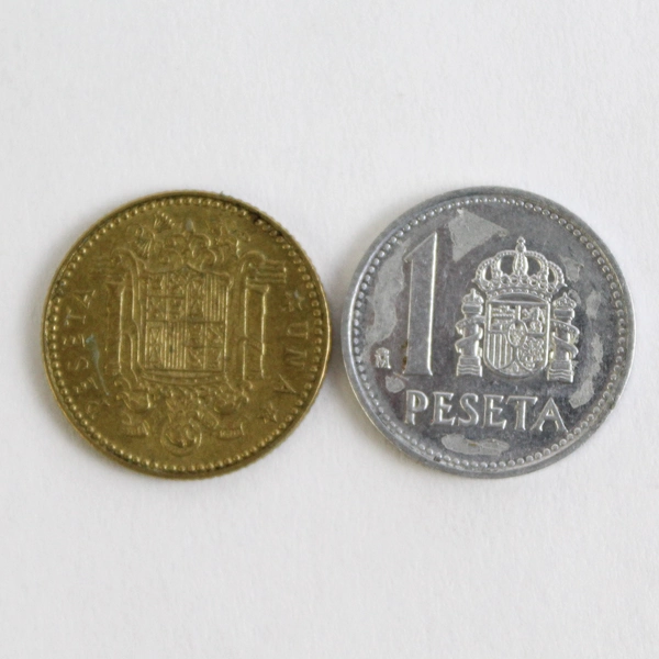Lot of 2 One Peseta Coins From Spain 1975 And 1987