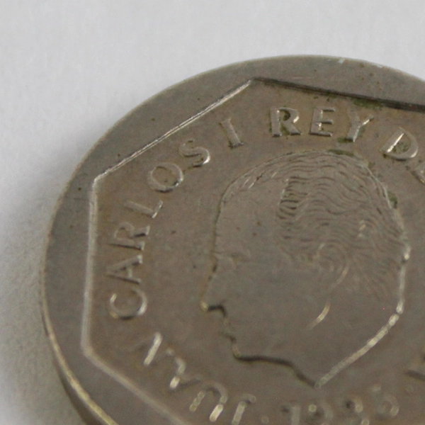 200 Peseta Coin From Spain Dated 1986