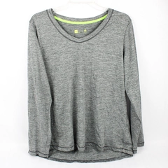Xersion Gray Long-Sleeved V-Neck T-Shirt Women's Size XL