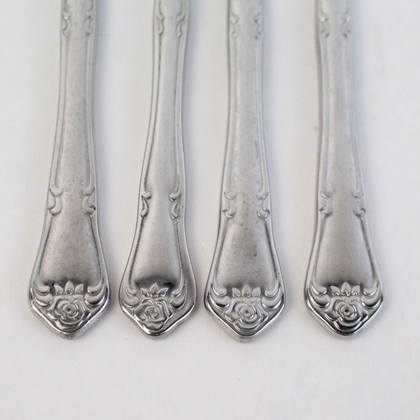 Set of 4 Oneida Arbor Rose Stainless Steel Solid Dinner Knives
