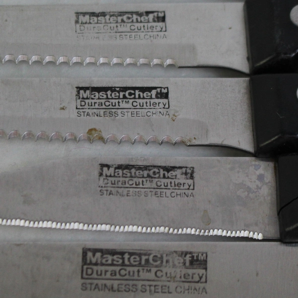 Set of 5 Master Chef Dura Cut Knives 3 Steak 1 Paring 1 Utility