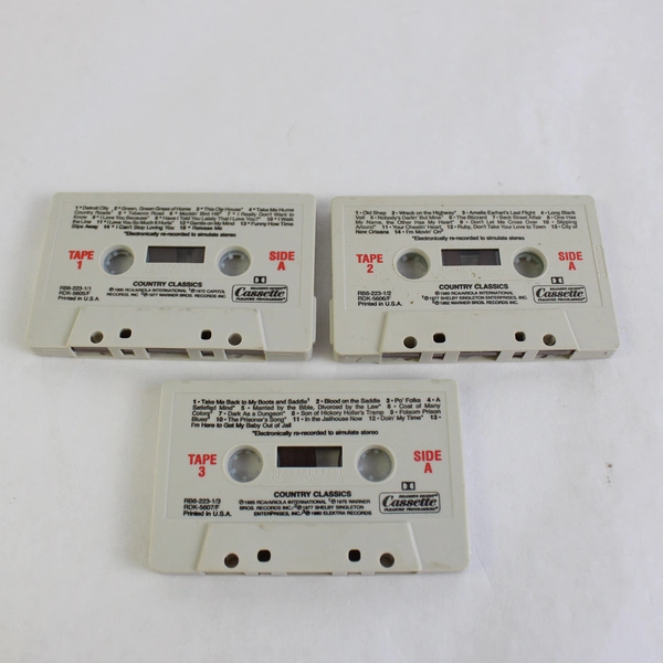 Lot of 3 Country Music Cassette Tape Country Classics An All-Star Treasury 1 2 3