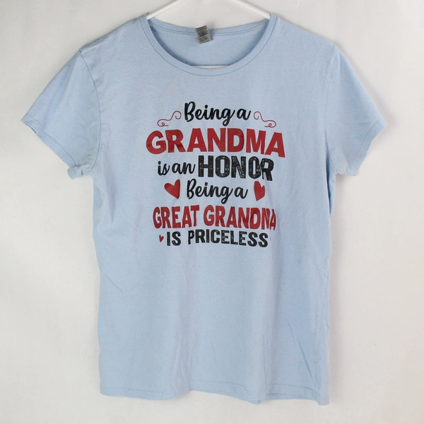Gildan Women's Light Blue Grandma Graphic T-Shirt Size L Pre-owned