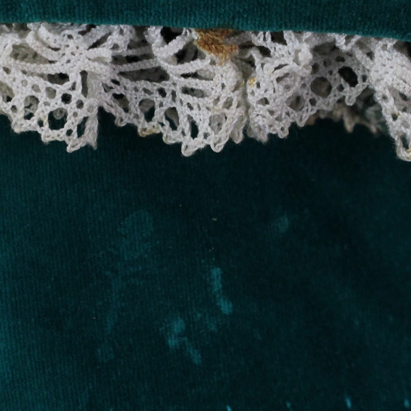 Vintage Green Velvet Dress Lace Trim Size 4 Pre-owned Toddler Girl's Outfit