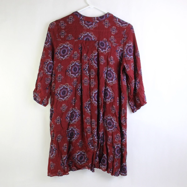 Rue 21 Tunic Blouse Size Medium Keyhole Neckline Rayon Burgundy