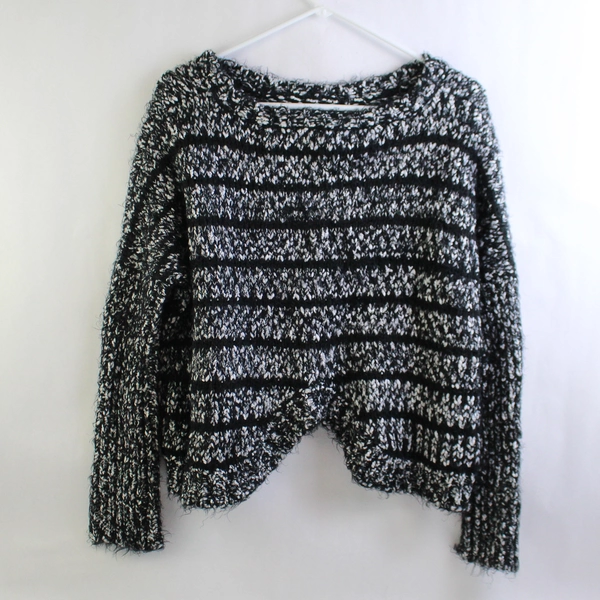 Forever 21 Black White Knit Sweater Pullover Size Large