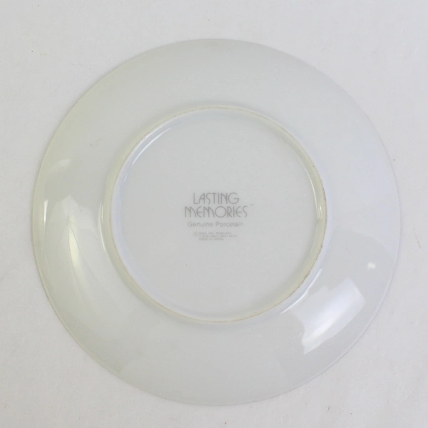 1975 Lasting Memories Holly Hobbie Collector Plate  Friend's Birthday