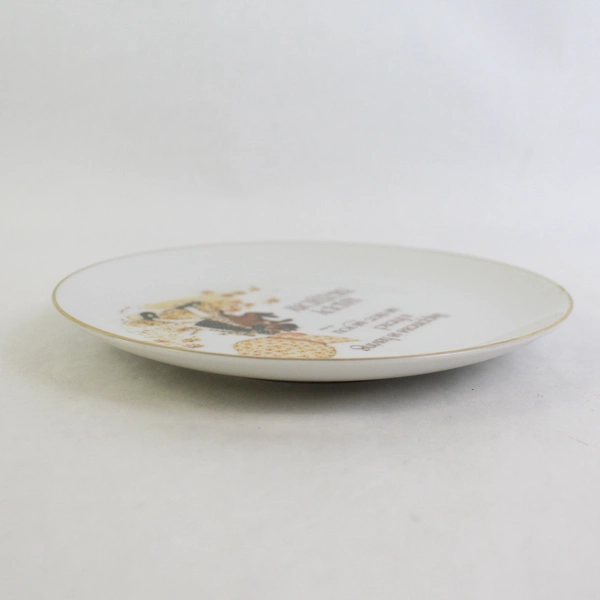 1975 Lasting Memories Holly Hobbie Collector Plate  Friend's Birthday