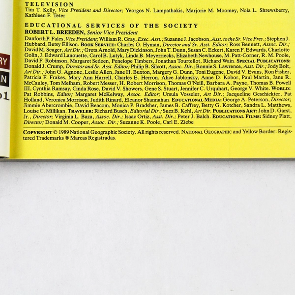 Lot of 2 Vintage National Geographic Magazines April 1989 Cry of the Loon