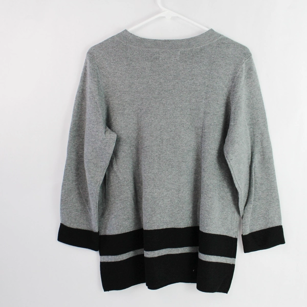 Liz Claiborne Gray Black Trim Long Sleeve Knit Pullover Sweater Size M