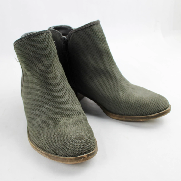 Kensie Women's Gerona Gray Perforated Ankle Boot Size 8