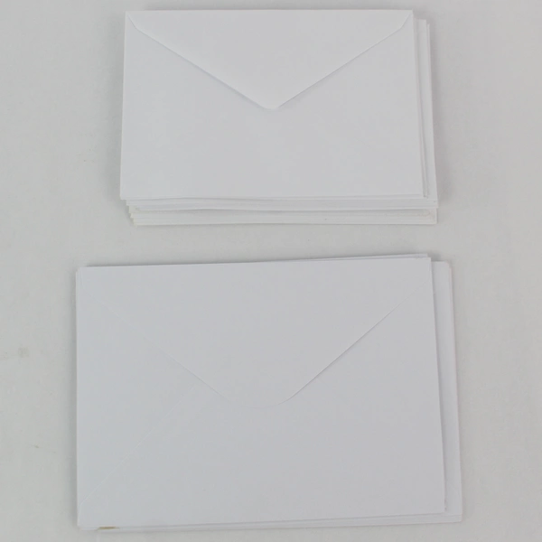 Lot of 36 Christmas House Greeting Cards & 32 Envelopes - New Condition