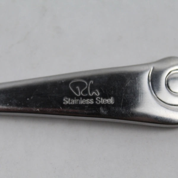 Robert Welch Ammonite Glossy 18/10 Stainless Steel Butter Knife 6.75 Inches