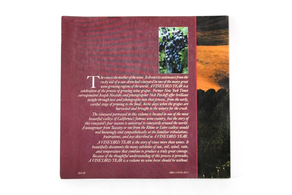 A Vineyard Year by Joseph Novitski, Photos by Nick Pavloff - Glossy Paperback