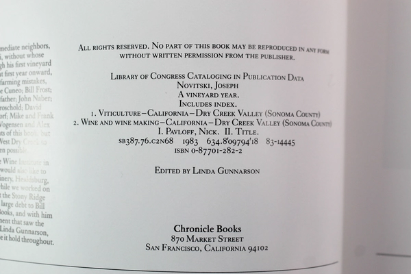 A Vineyard Year by Joseph Novitski, Photos by Nick Pavloff - Glossy Paperback