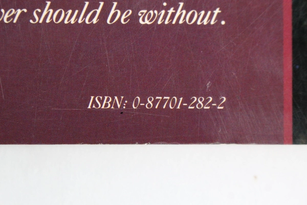 A Vineyard Year by Joseph Novitski, Photos by Nick Pavloff - Glossy Paperback