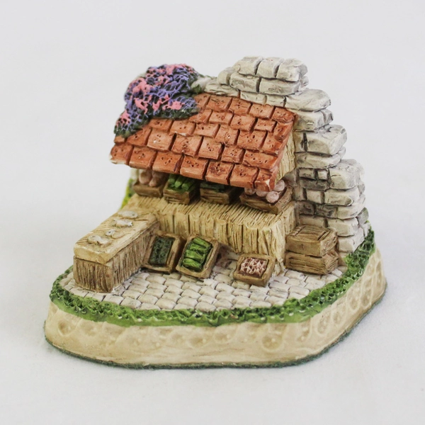 Lot of Two 1991 Miniature David Winter Cottages Market Day and Saddle Steps