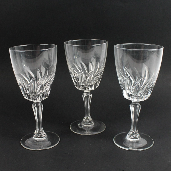 Set of 3 Vintage Luminarc Flamenco Clear Wine Glasses