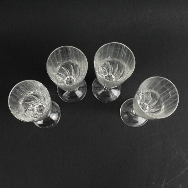Set of 4 Vintage Luminarc Flamenco Clear Champagne Glasses