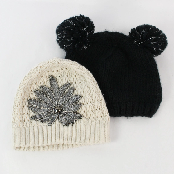 Lot of 2 Women's Knit Acrylic Winter Beanie Hats - Beige & Black - Size S