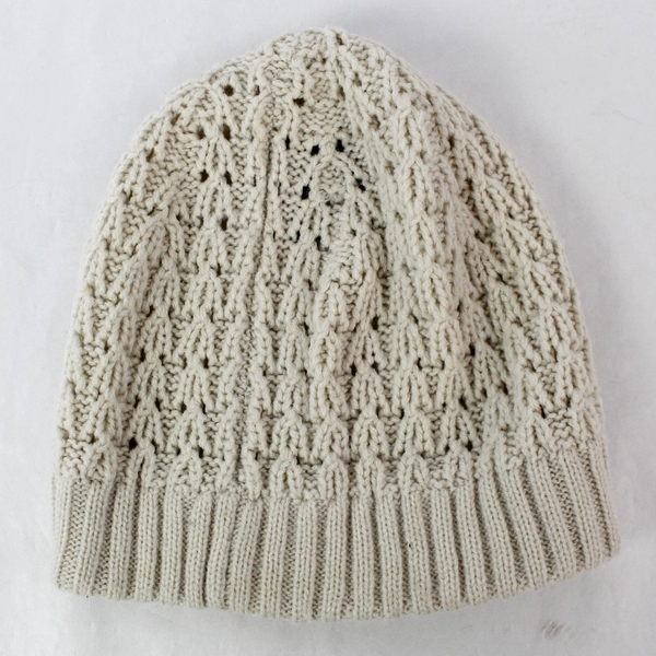 Lot of 2 Women's Knit Acrylic Winter Beanie Hats - Beige & Black - Size S