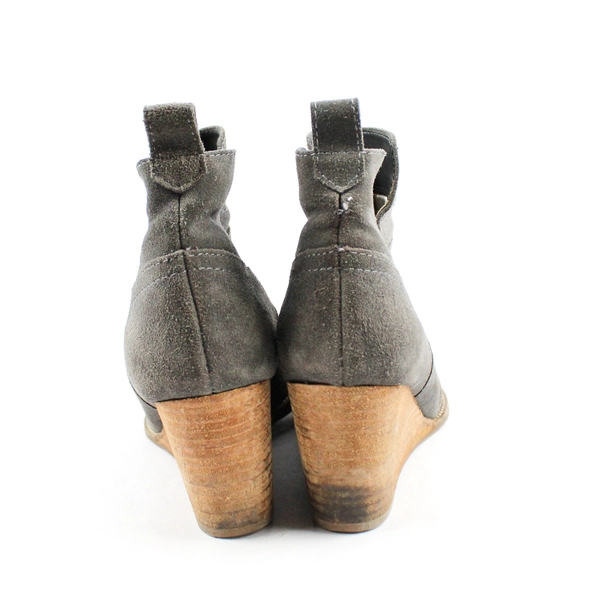 Blondo Irving Women's Waterproof Cut-Out Wedge Bootie Gray Suede Size 8