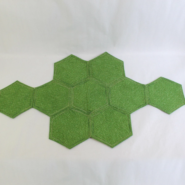 Handmade Cloth Kitchen Table Runner With 7 Cloth Coasters Chili Peppers