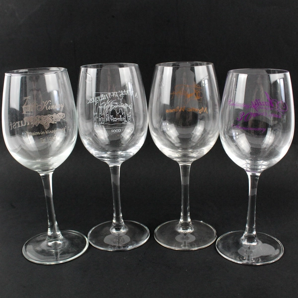 Set of 4 Various Oregon Medium Sized Glass Wine Glasses