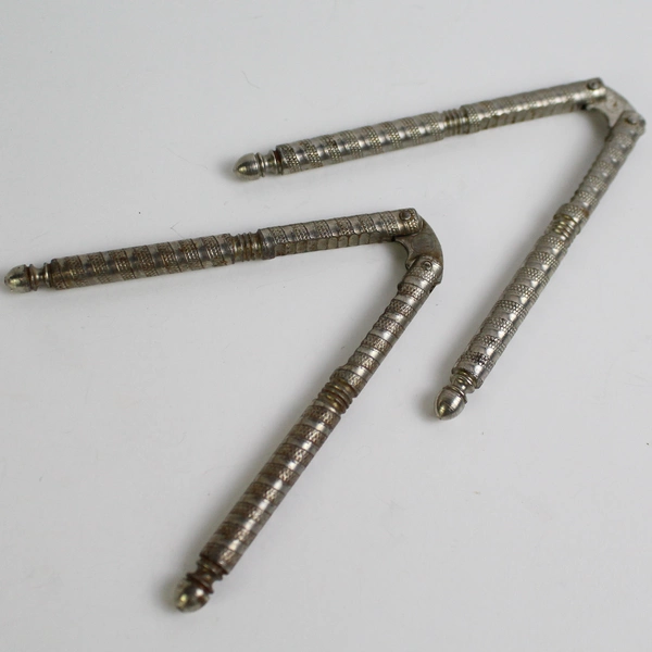 Lot of 4 HMQ Handheld Spring Jointed Metal Nutcrackers