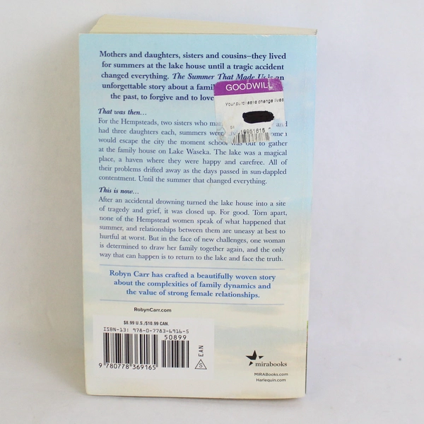 The Summer That Made Us: A Novel by Robyn Carr 2018