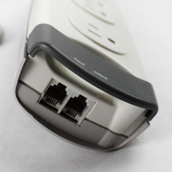 Belkin SurgeMaster Model F9H710-06 Surge Protector