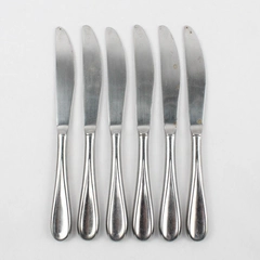 Lot of 6 Unbranded Serrated Knives 9 3/8"