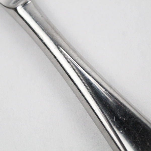 Lot of 6 Unbranded Serrated Knives 9 3/8"