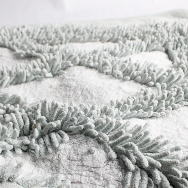 Unbranded Gray Microfiber Diamond Patterned Bath Rug 20" x 54"