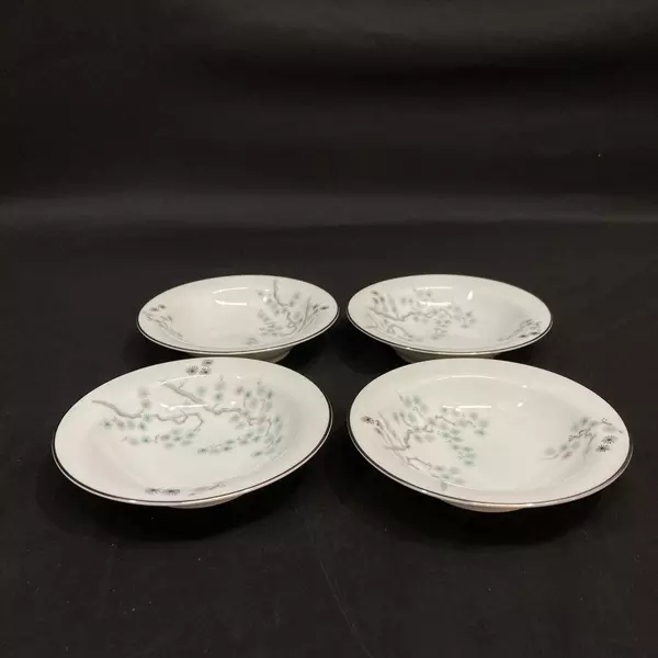 Set of 4 Vtg Noritake Pineville 5854 Fruit Bowls White Platinum Rim 5.5"