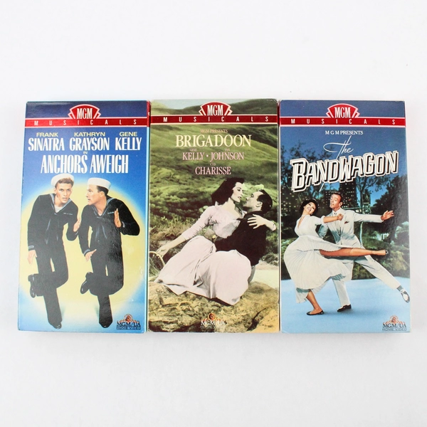 Set of 3 VHS Gene Kelly Musical Tape Bandwagon Anchors Aweigh Brigadoon