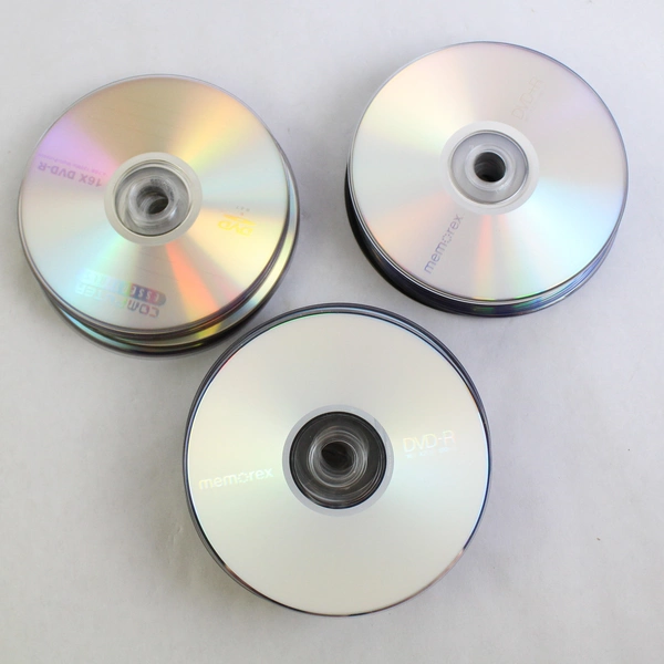 68 Unused Recordable DVD+R and DVD-R By Memorex Computer Essentials 16 X 4.7 GB