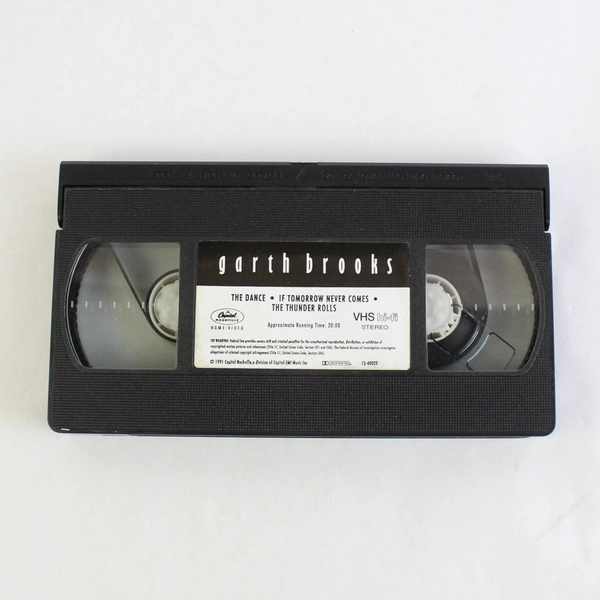 Garth Brooks VHS Featuring The Dance and Thunder Rolls 1991