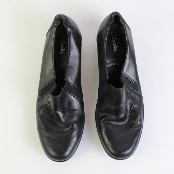 Clarks Partridge Black Leather Slip-On Loafers Women's Size 8.5M