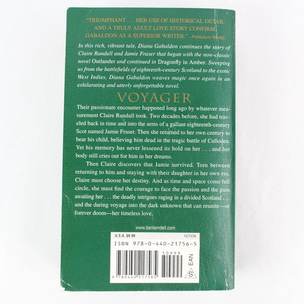 Diana Gabaldon Voyager Book 3 2002 Dell Paperback - Good Condition