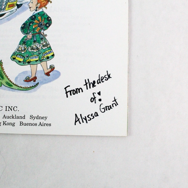 The Magic School Bus Gets Cleaned Up by Kristin Earhart 2007 PB Scholastic