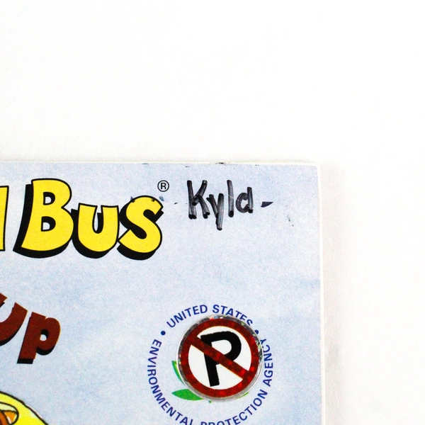 The Magic School Bus Gets Cleaned Up by Kristin Earhart 2007 PB Scholastic