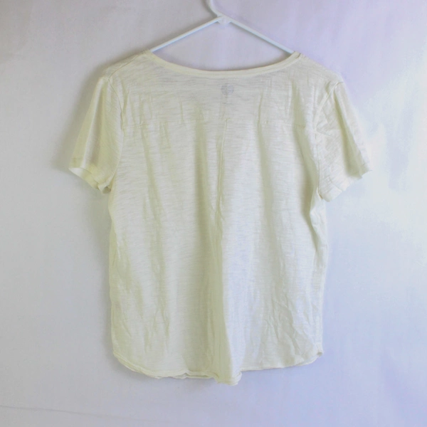 So Relaxed Fit T Shirt Top Women's Size M Beige Short Sleeves Crochet Pocket