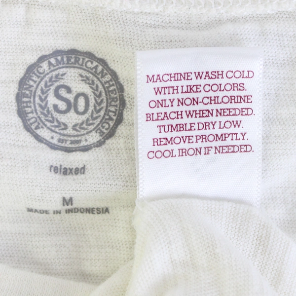 So Relaxed Fit T Shirt Top Women's Size M Beige Short Sleeves Crochet Pocket