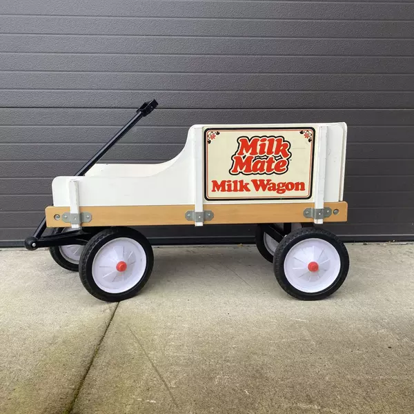 Vintage Milk Mate Milk Wagon Children's 1980s Memorabilia 