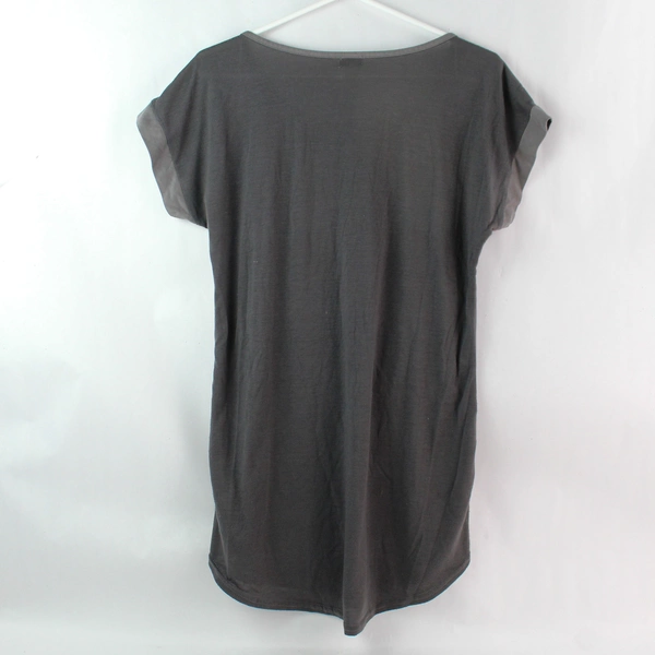 Charming Charlie Women's Dark Gray T-Shirt Size Small - Casual Top